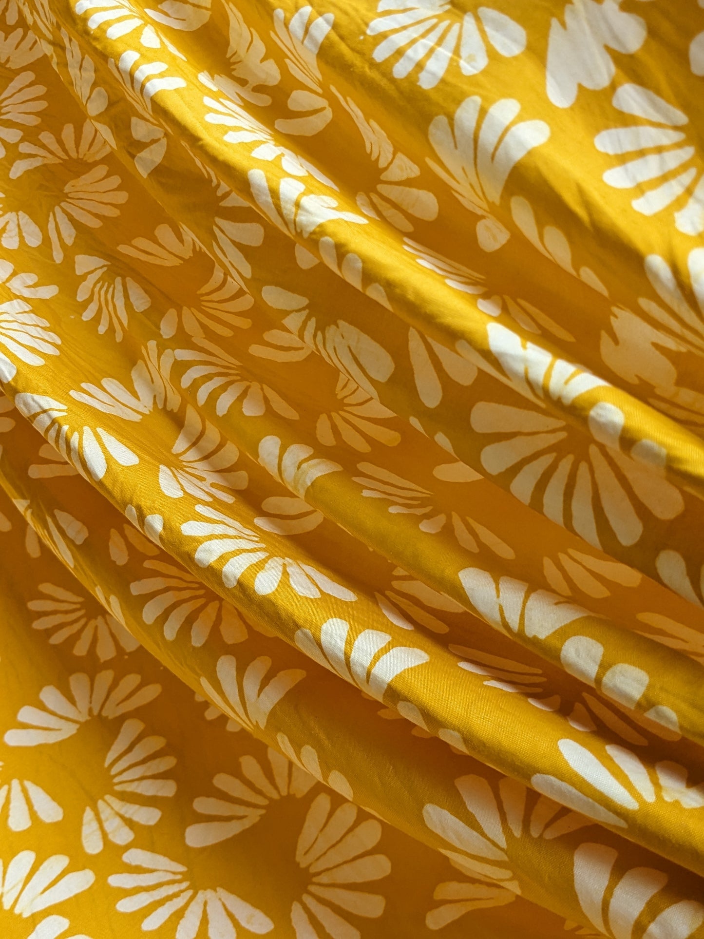Batik | Pineapple in Tenne