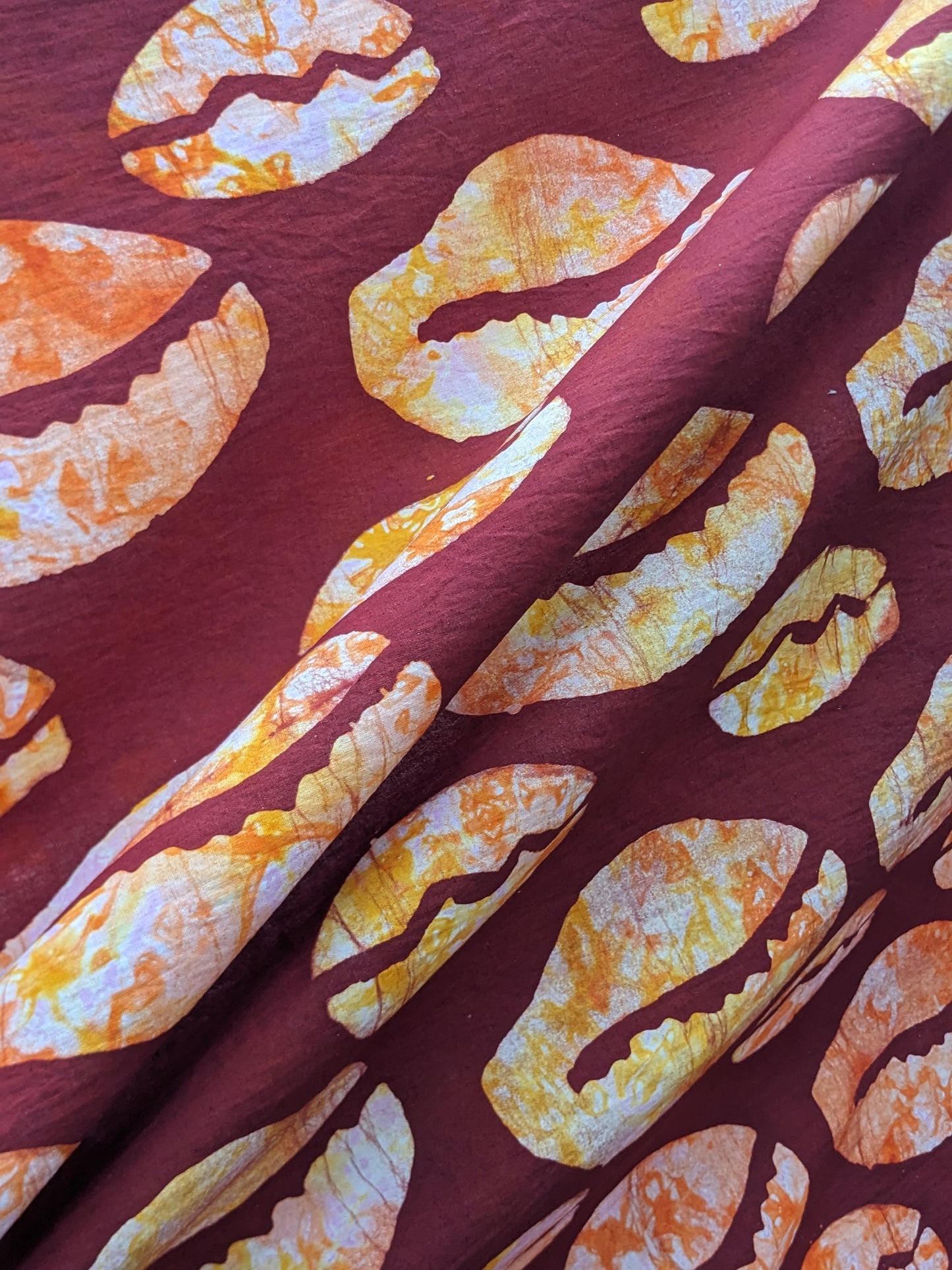 Batik | Wine Cowrie