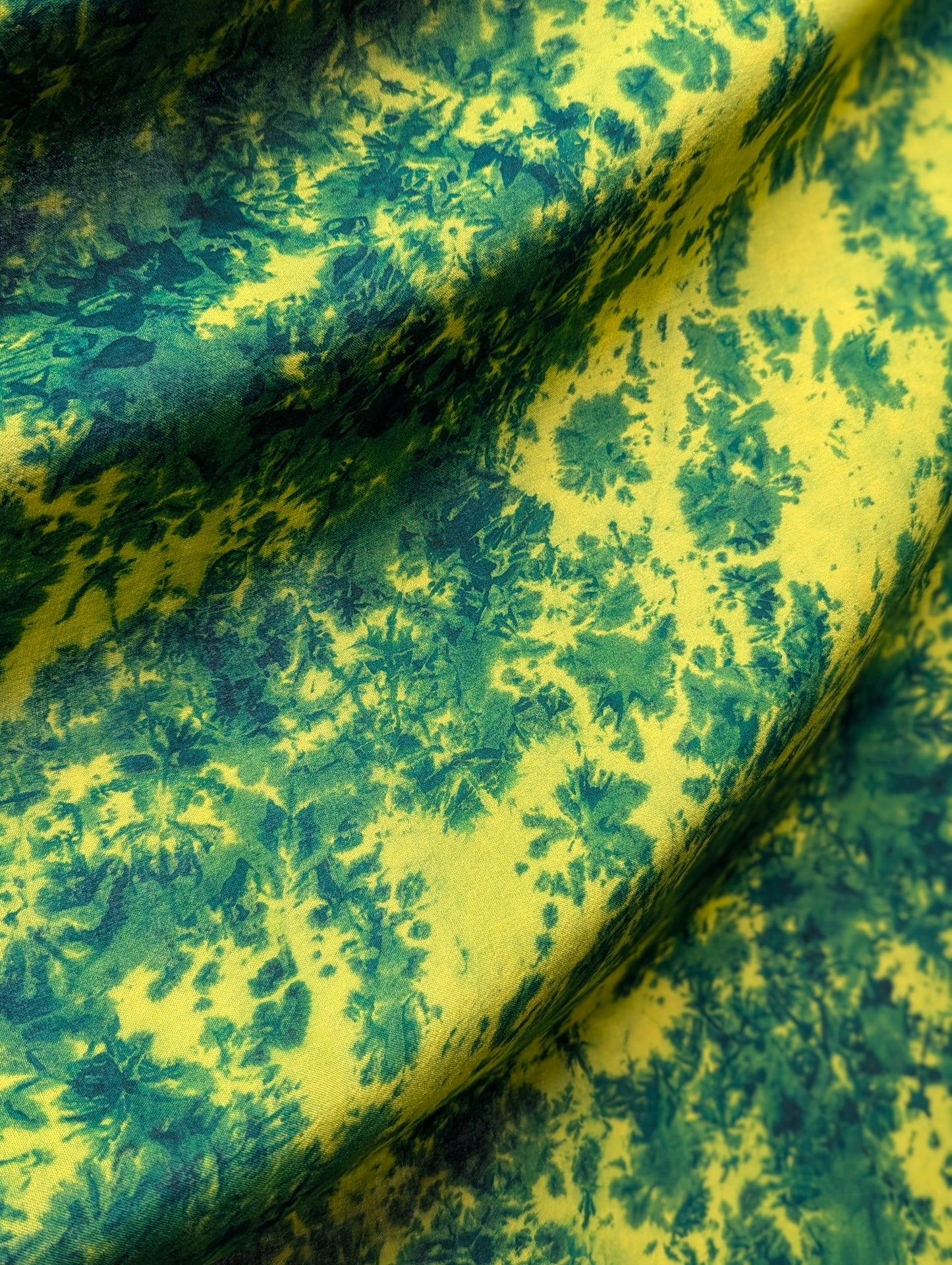 Rayon | Lily