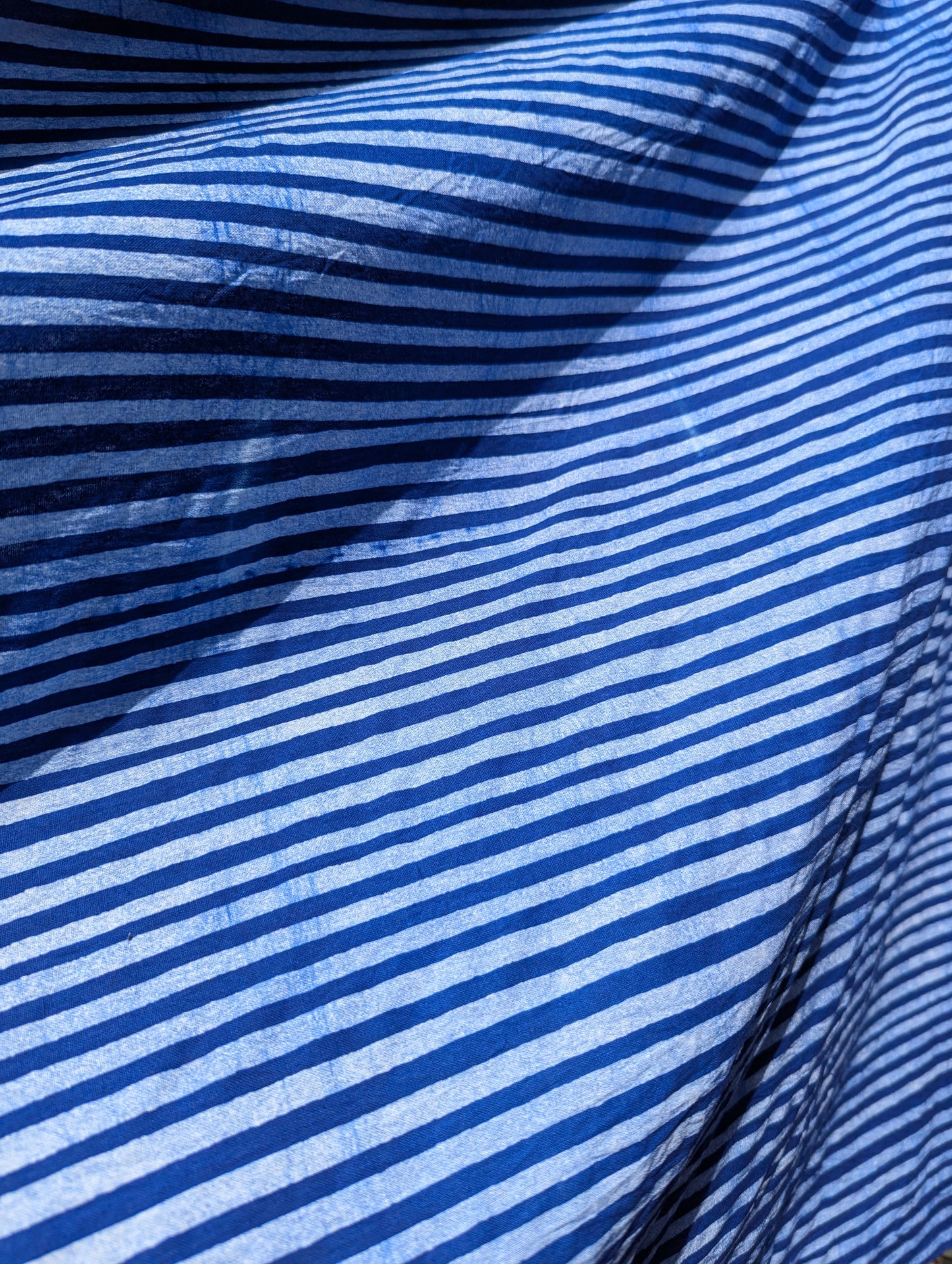 Batik | Beeline in Comet