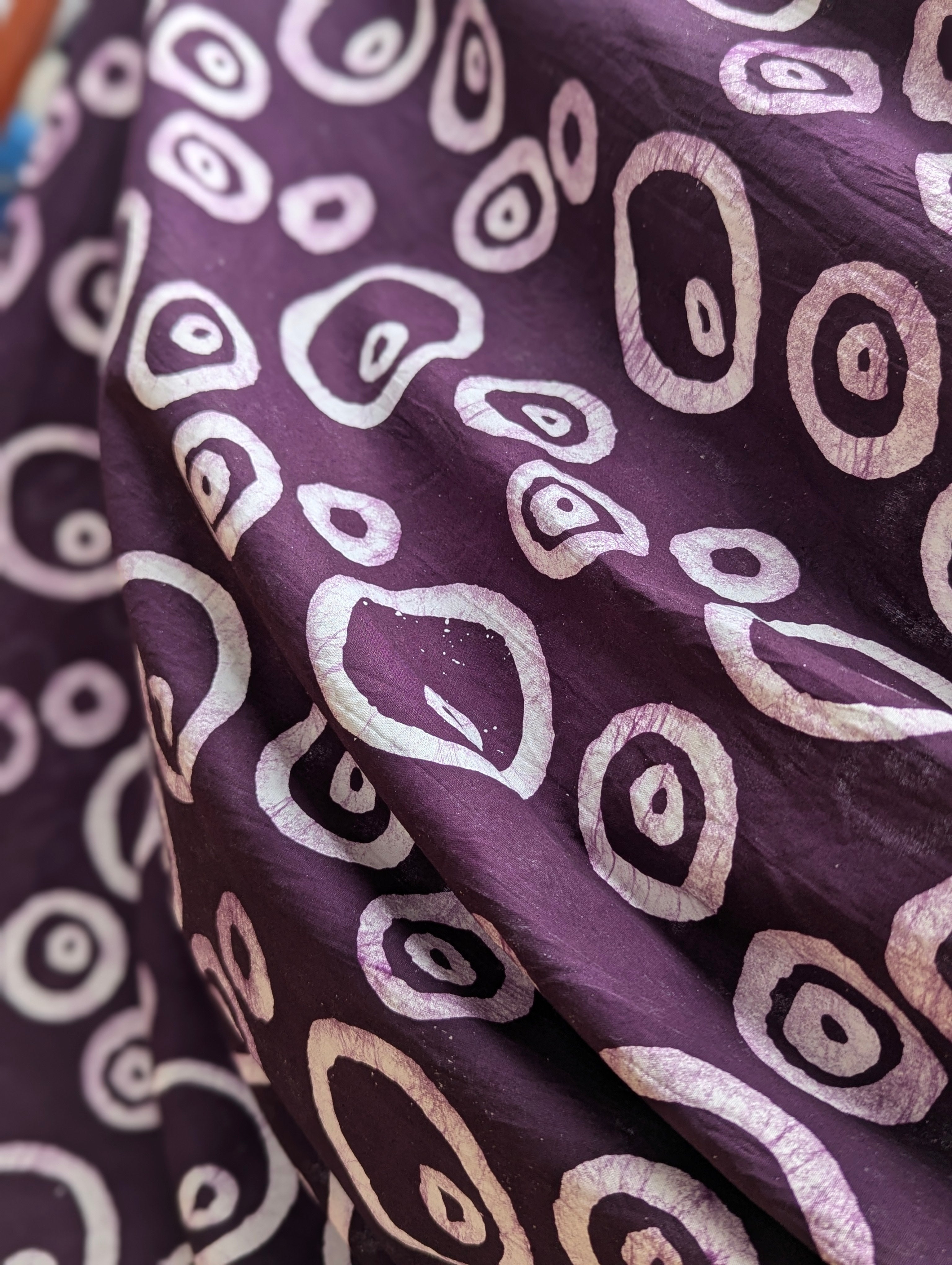 Batik| Bubbles in Beetroot
