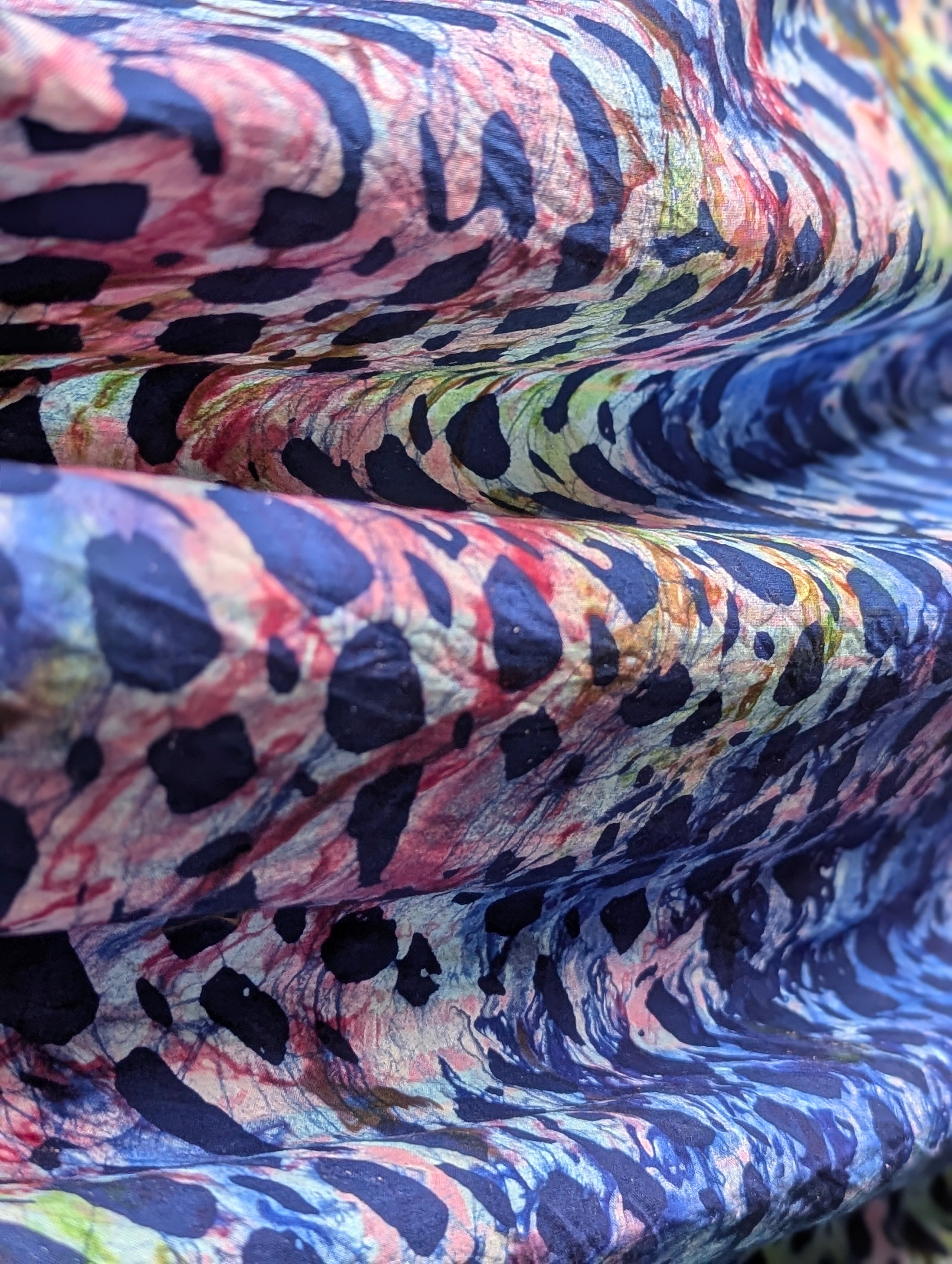 Batik | Granite in Zestie