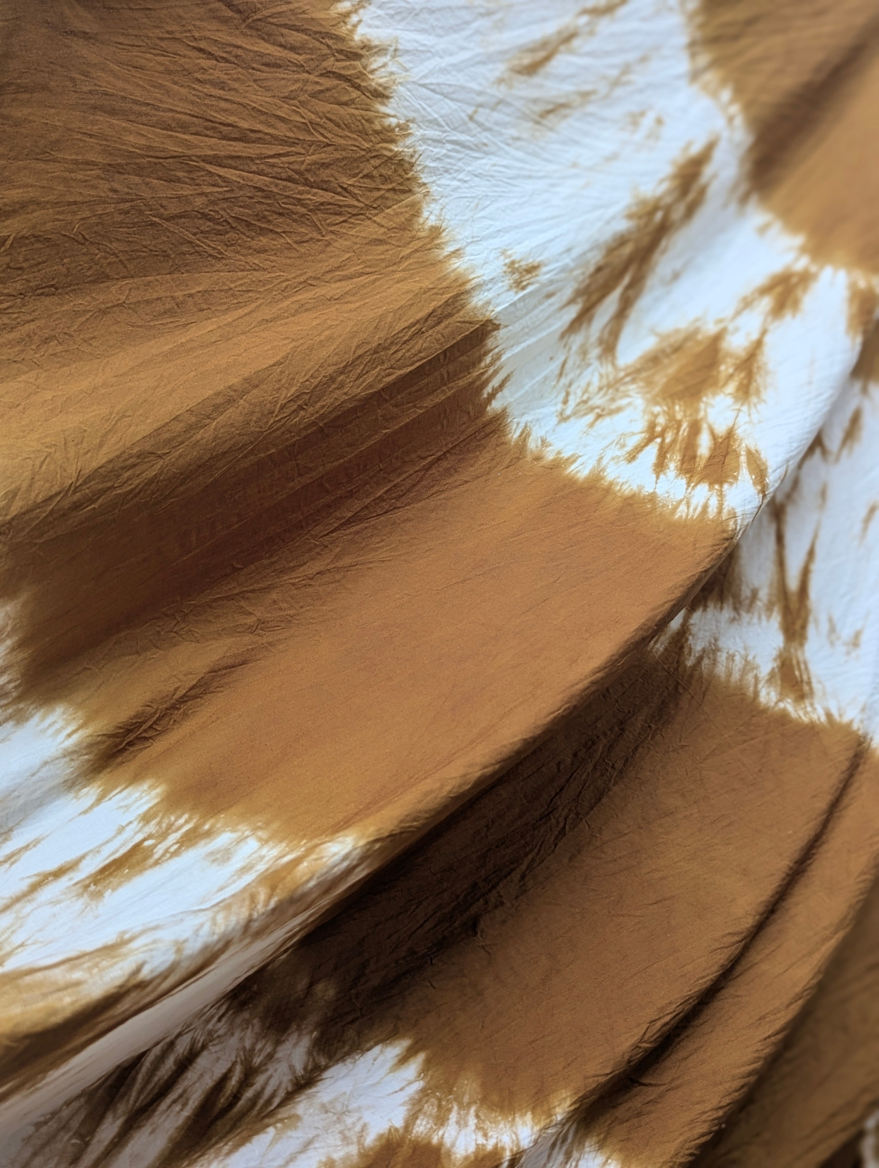 Tie-dye | Caramel in Abstract