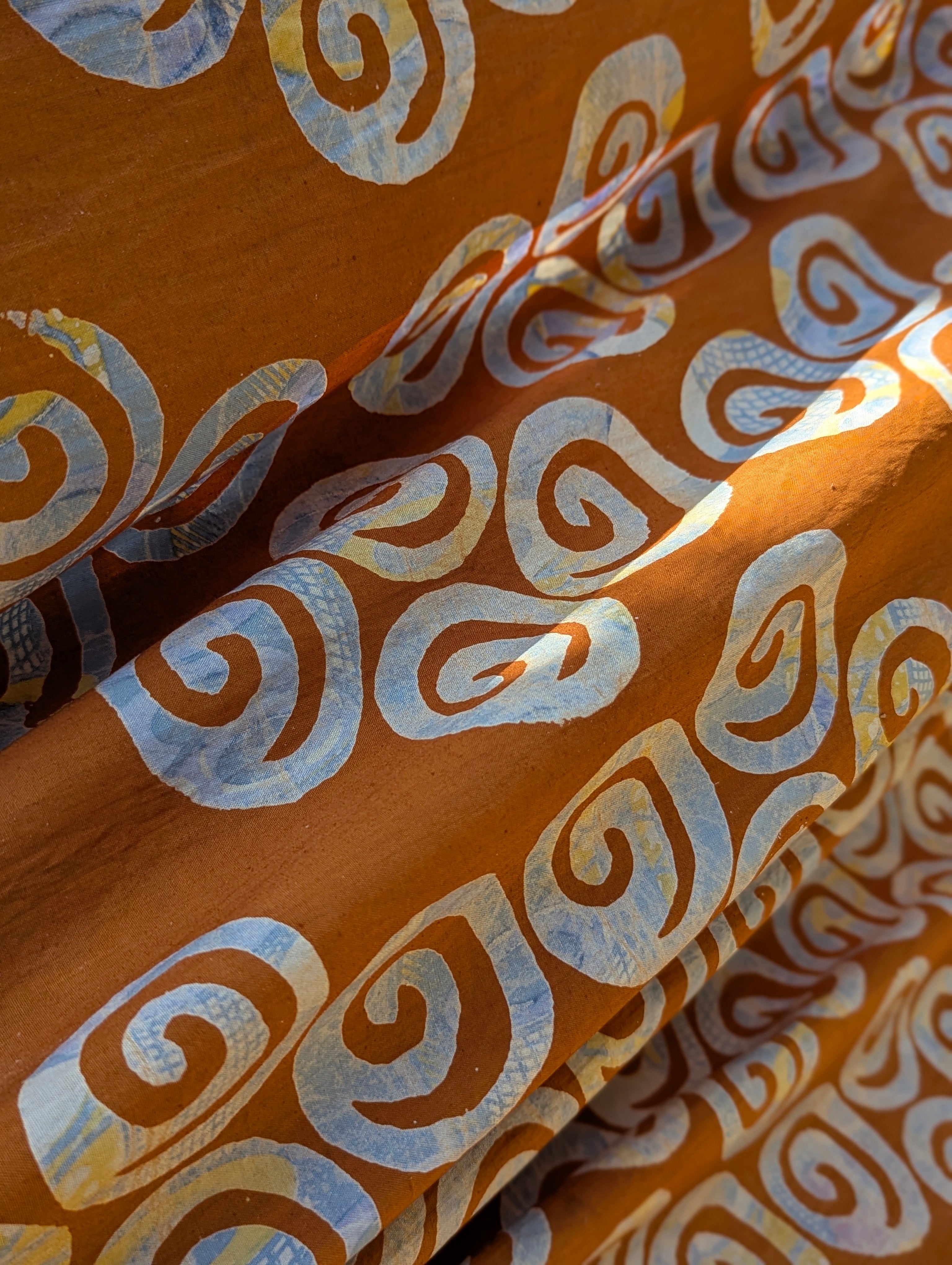 Batik | Coil in Bluey