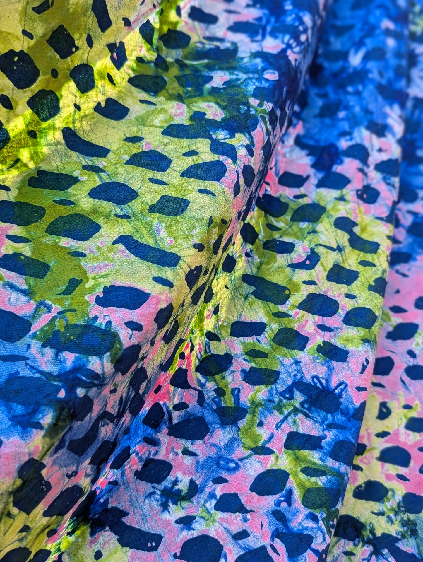 Batik | Granite in Zestie