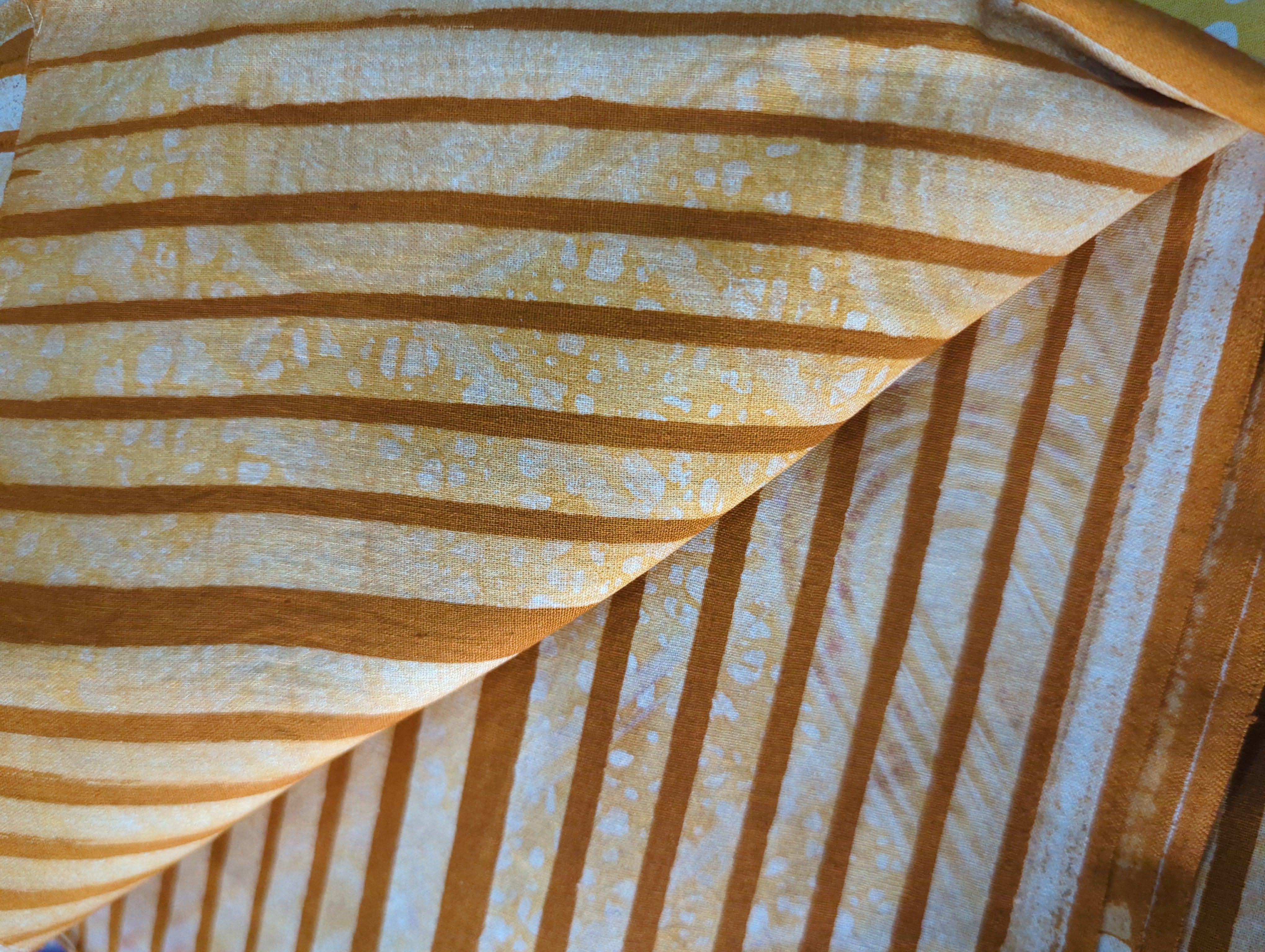 Batik | Beeline in Orange