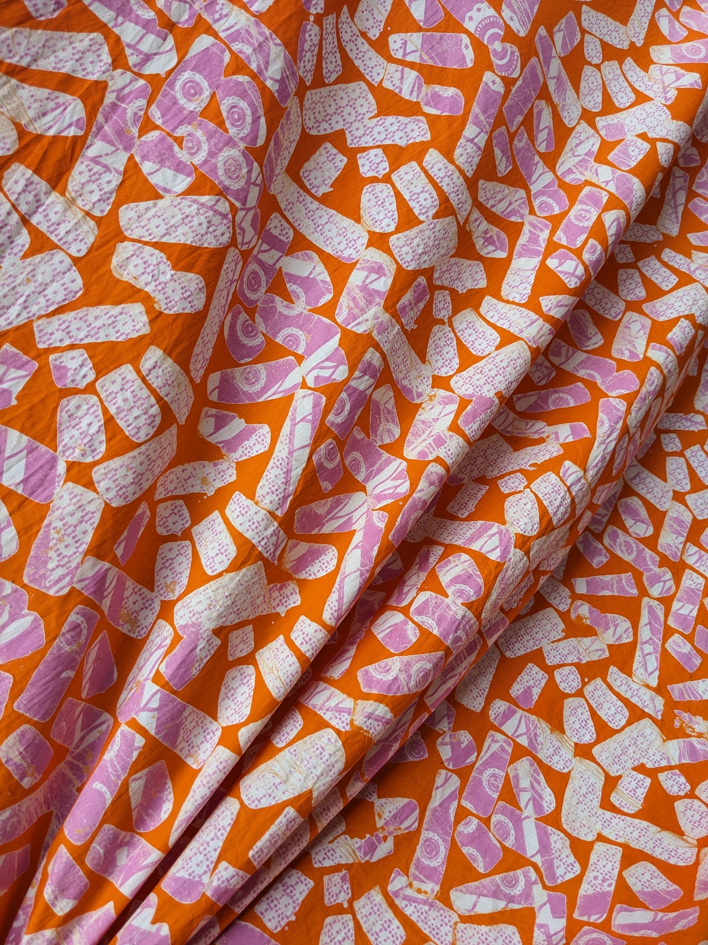 Batik | Salmon Tetris