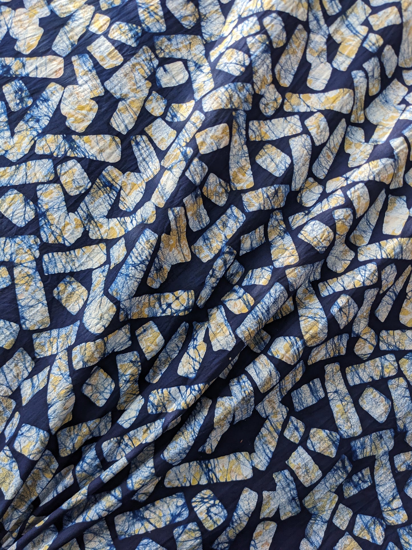 Batik | Golden Tetris