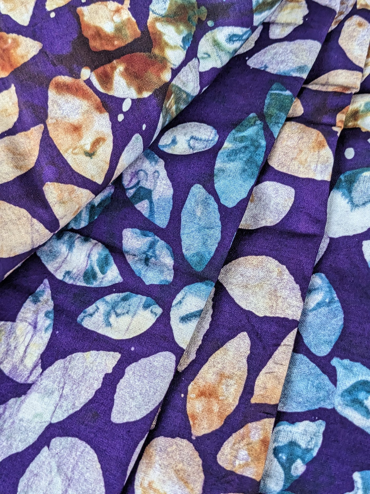 Batik | Blackcurrant Petals