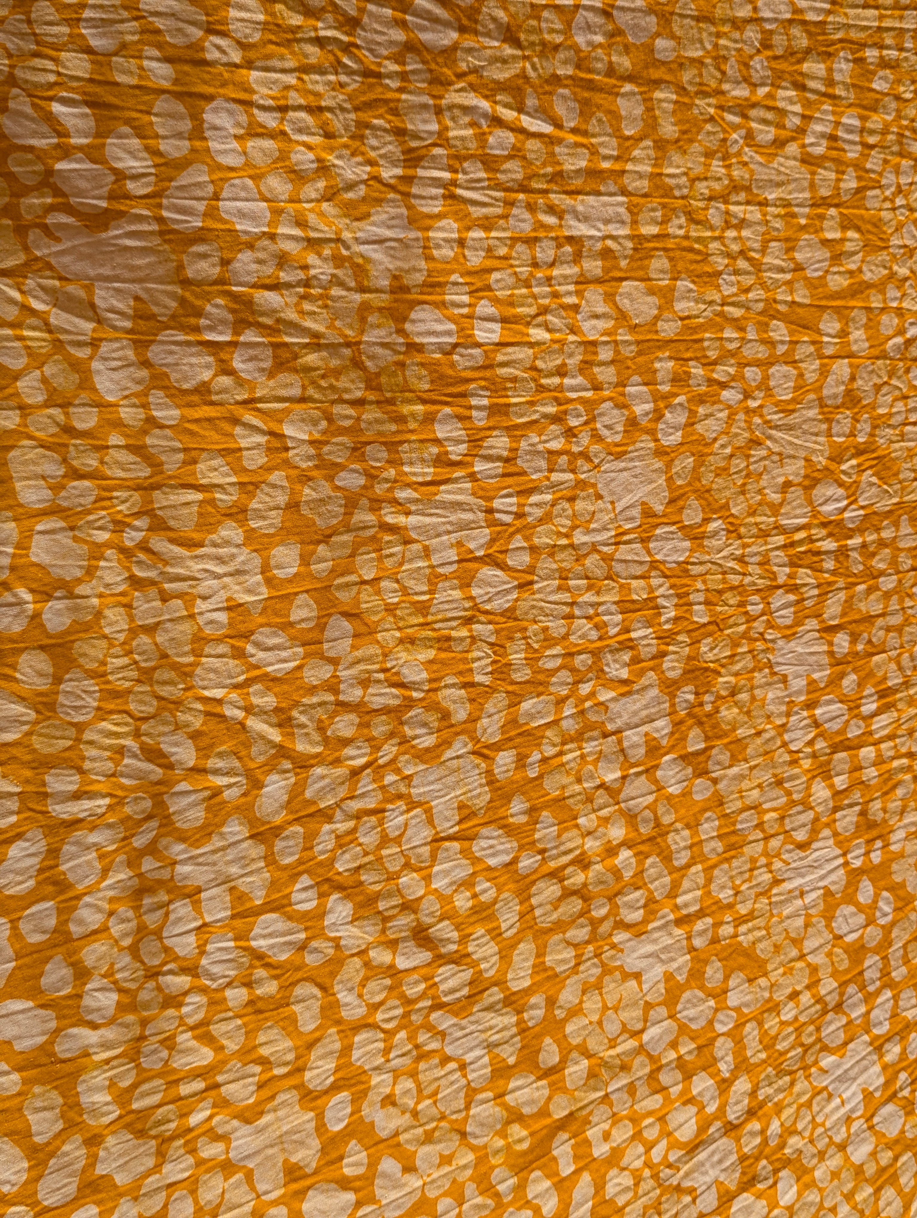 Batik| Gravels in Banana