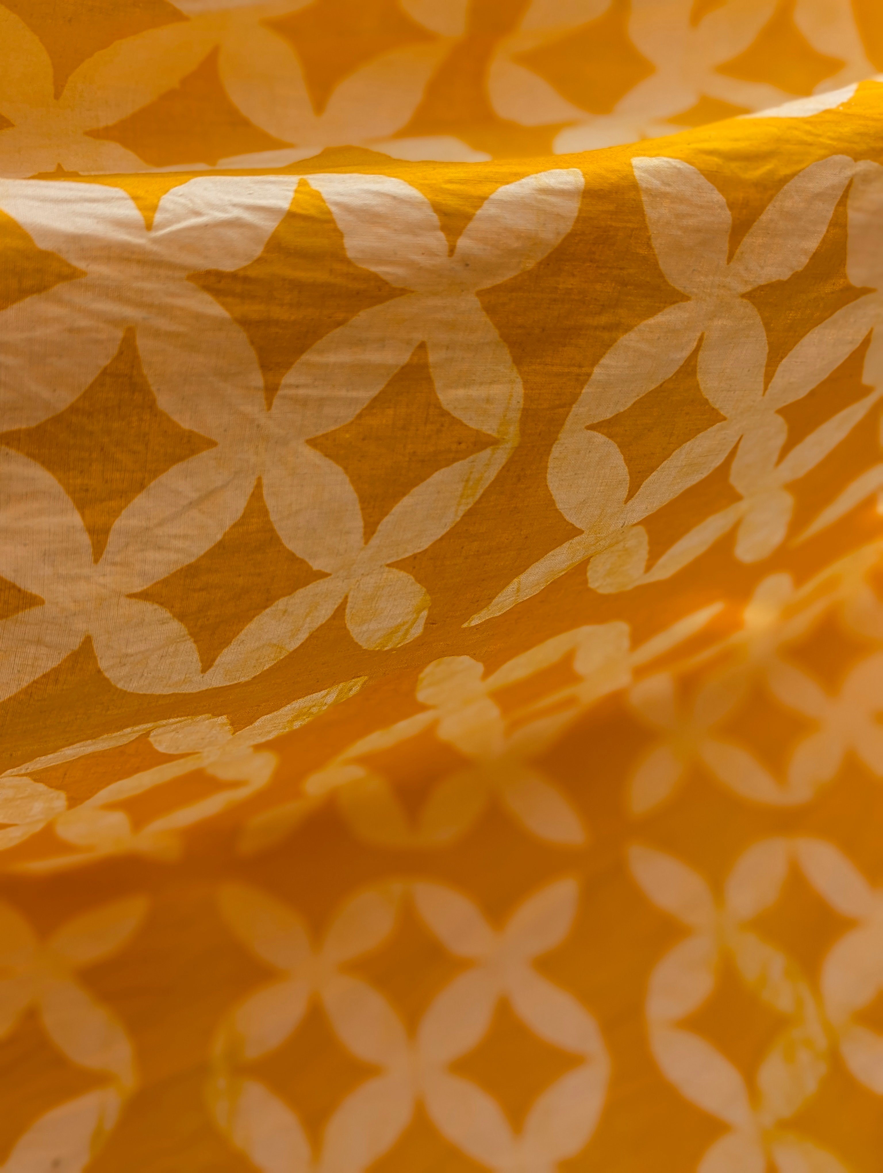 Batik | Crosspetal in Banana