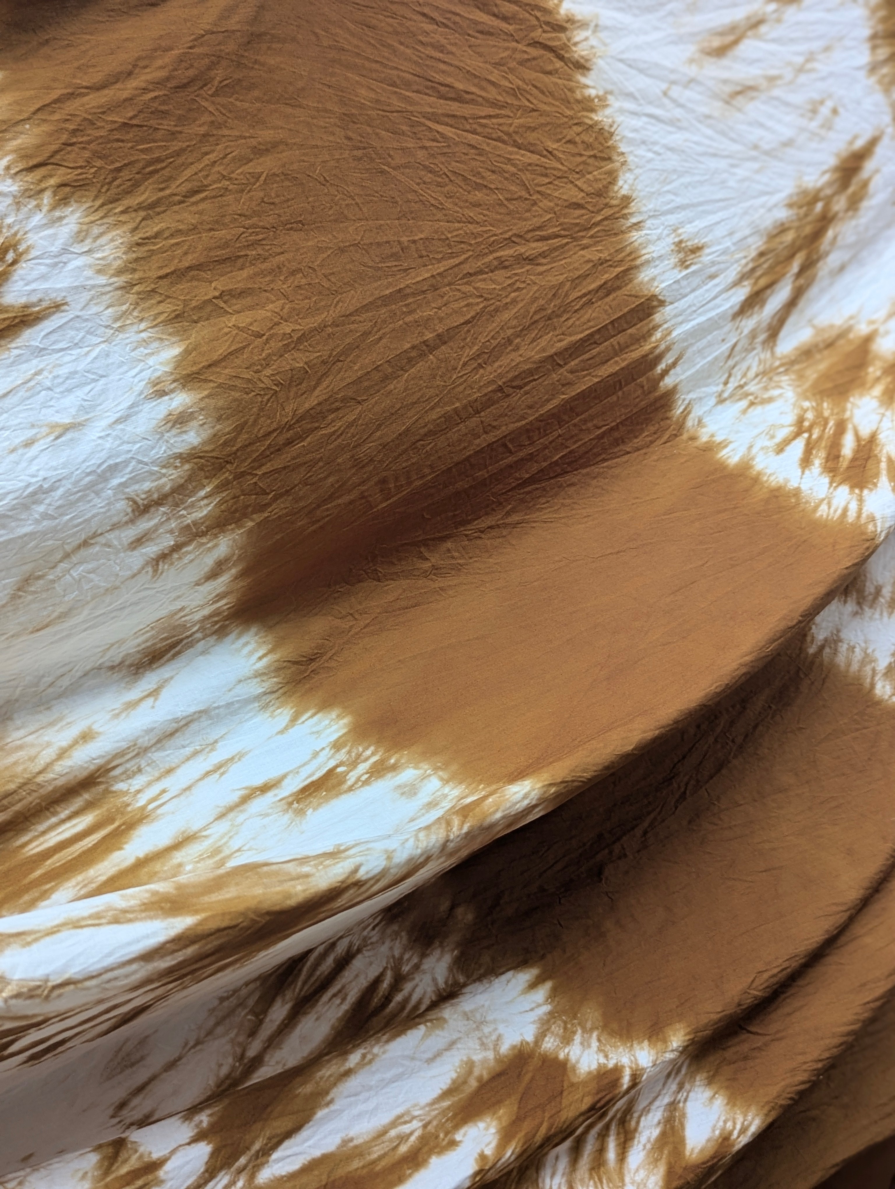Tie-dye | Caramel in Abstract