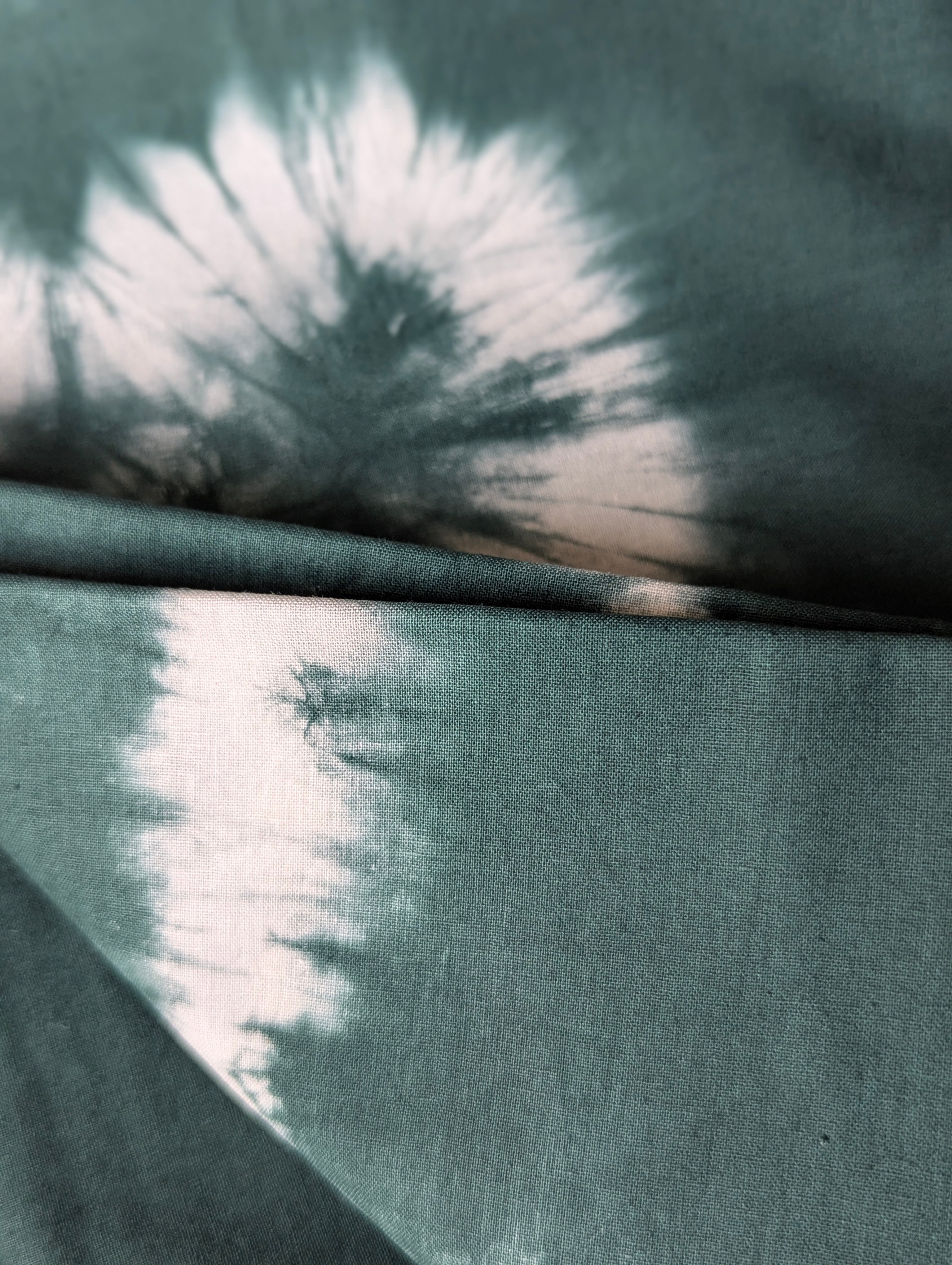Tie-dye | Army Green in Abstract