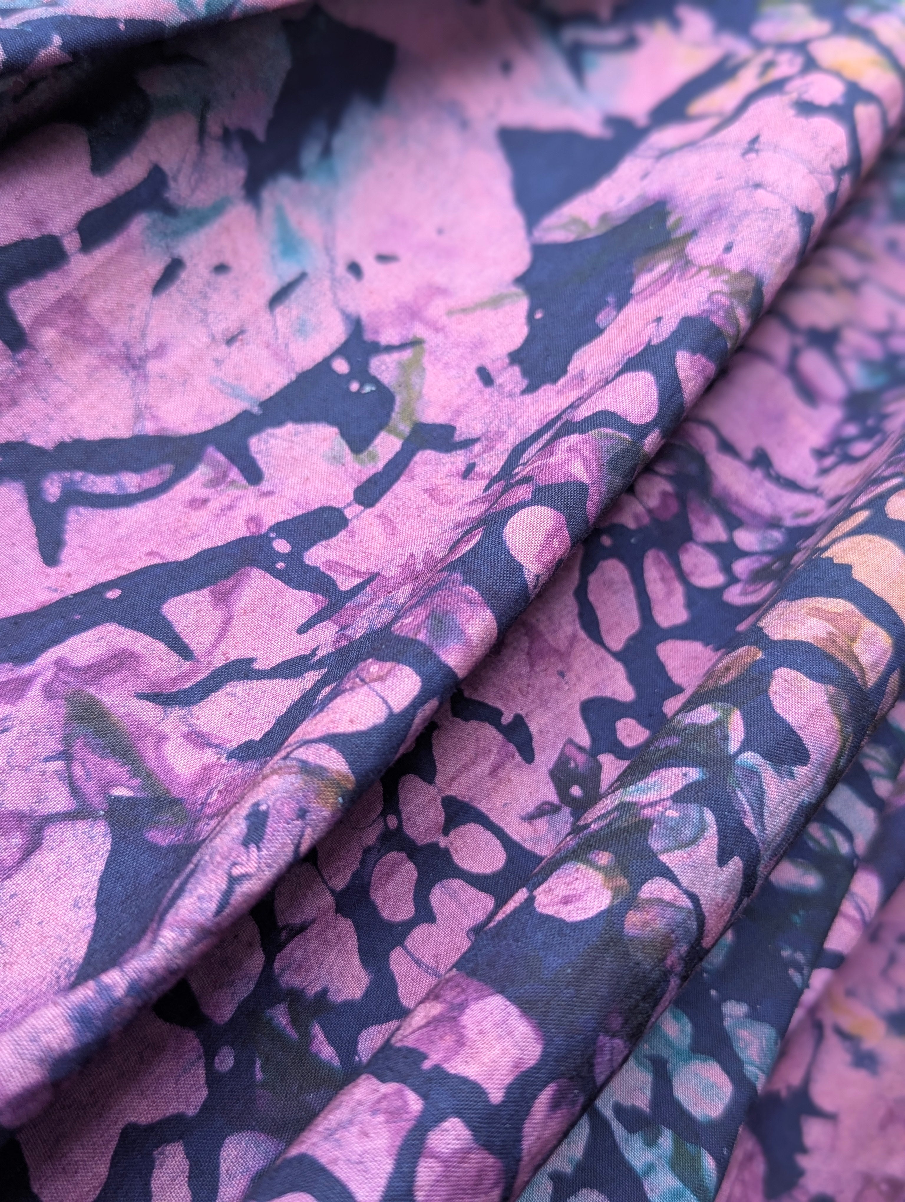 Batik | Plum Slapsh
