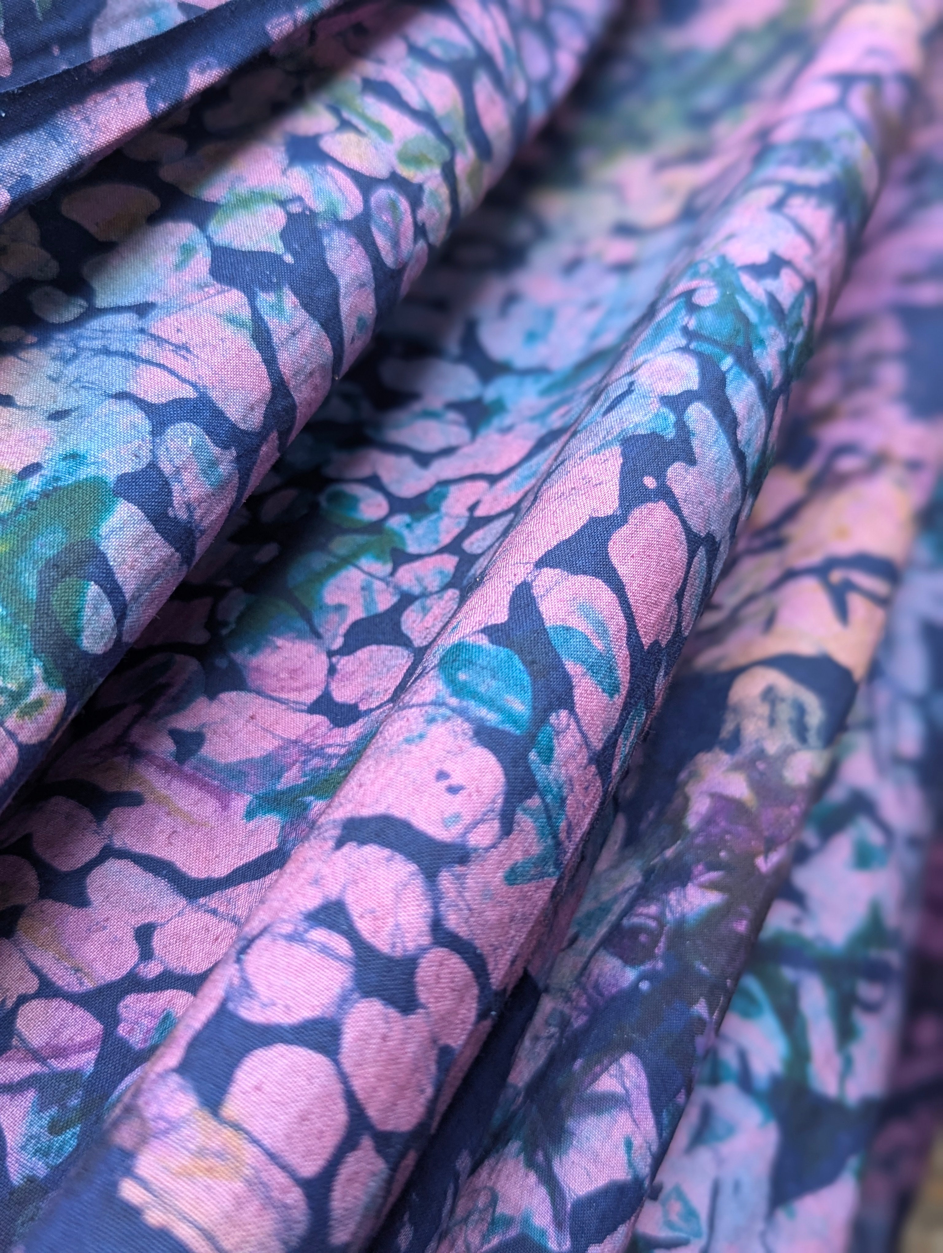 Batik | Plum Slapsh