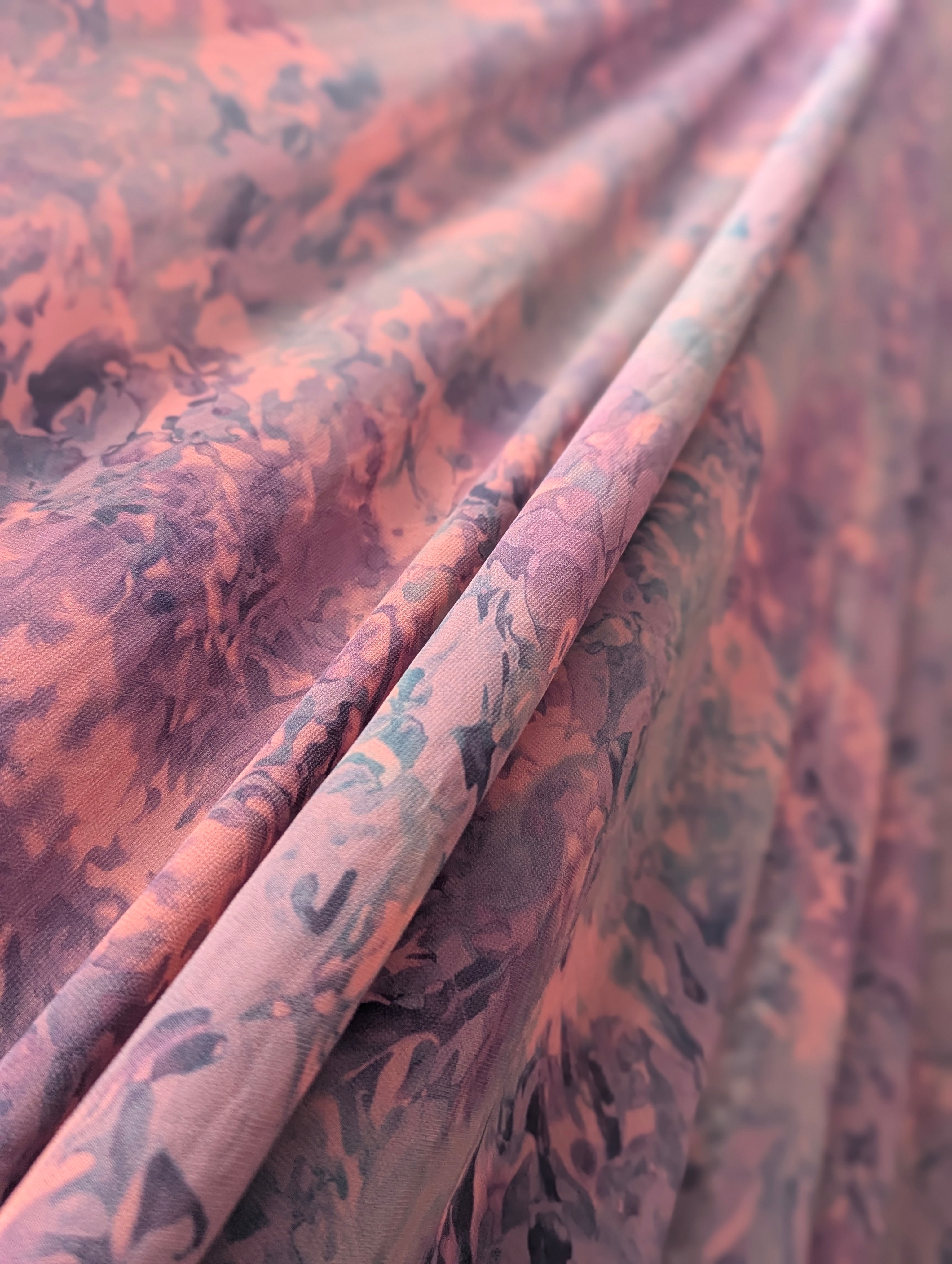 Chiffon | Currant