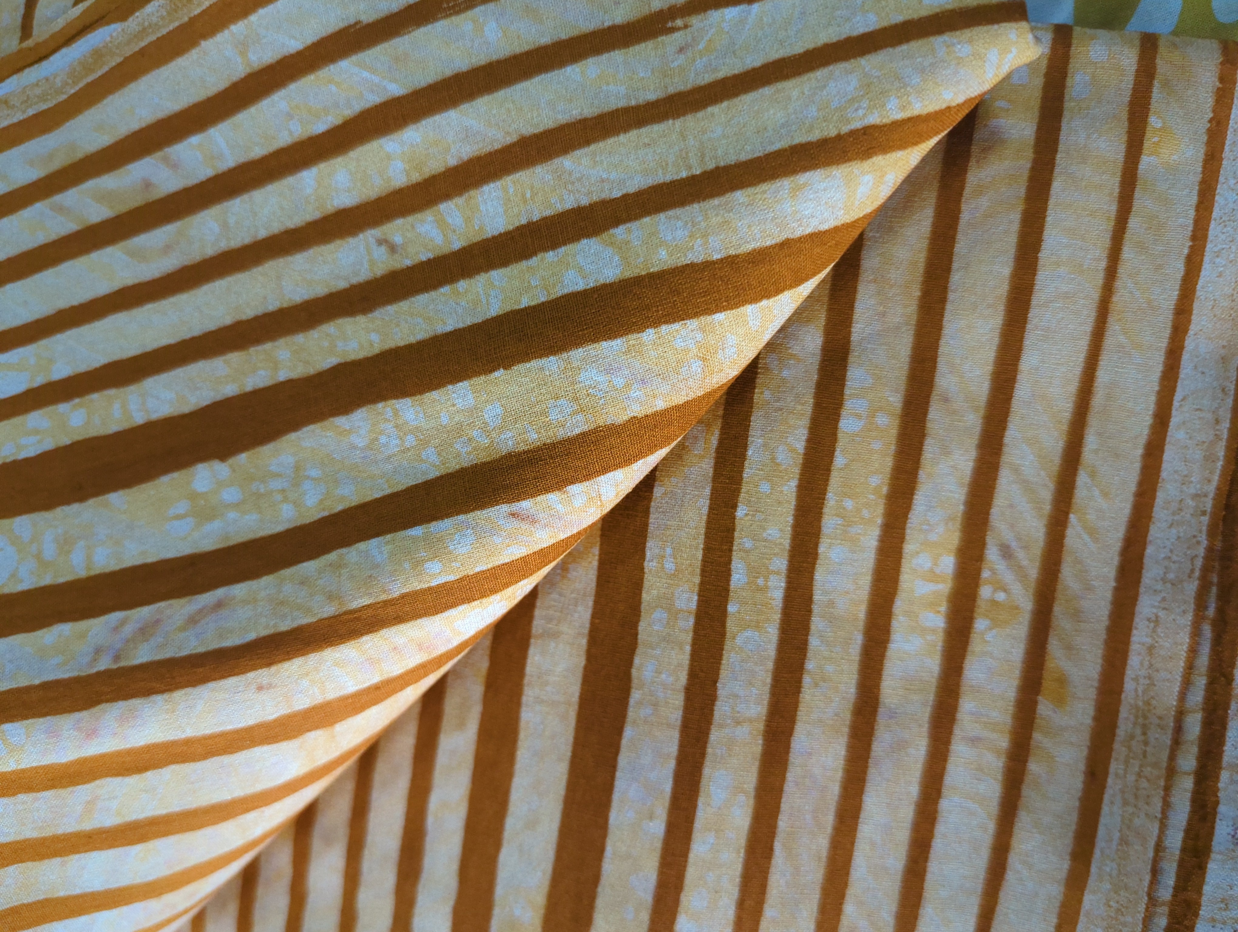 Batik | Beeline in Orange